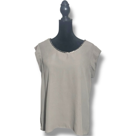 PLEIONE Women's Small Beaded Neckline Flowy Elegant Gray/Green Short Sleeve Top - Picture 3 of 16